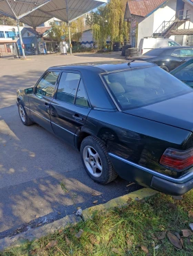 Mercedes-Benz 124 250D, снимка 3