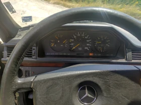 Mercedes-Benz 124 250D, снимка 9