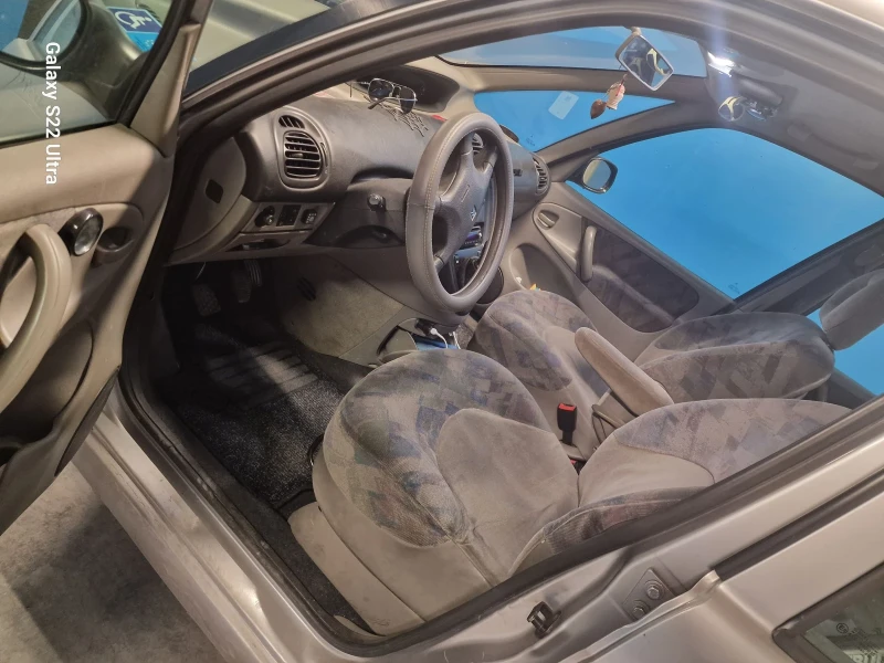 Citroen Xsara picasso Газов инжекшън, Климатроник, снимка 4 - Автомобили и джипове - 47337174