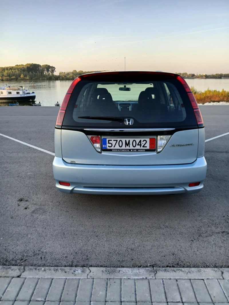 Honda Stream, снимка 4 - Автомобили и джипове - 47698821