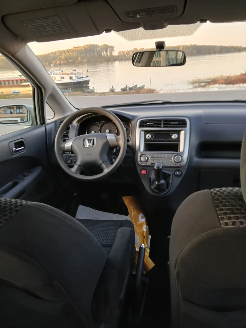 Honda Stream, снимка 13 - Автомобили и джипове - 47698821