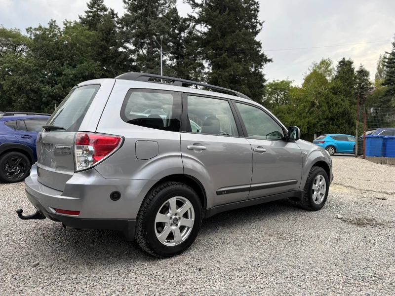 Subaru Forester 2.0 LPG, снимка 4 - Автомобили и джипове - 51662260
