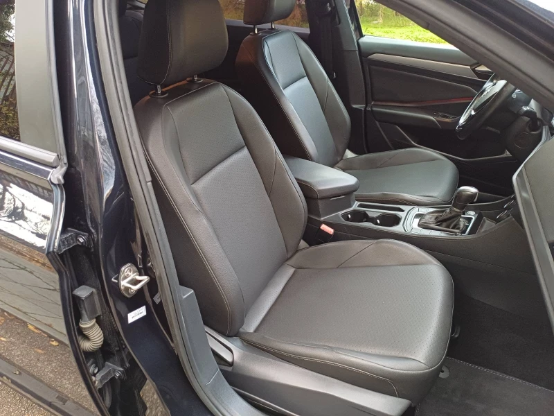 VW Jetta 1.4 TSI R line, снимка 14 - Автомобили и джипове - 52494218