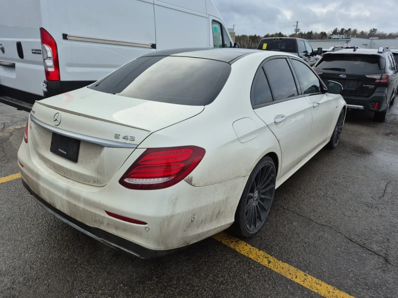 Mercedes-Benz E 43 AMG * АвтоКредит* , снимка 2 - Автомобили и джипове - 52591631
