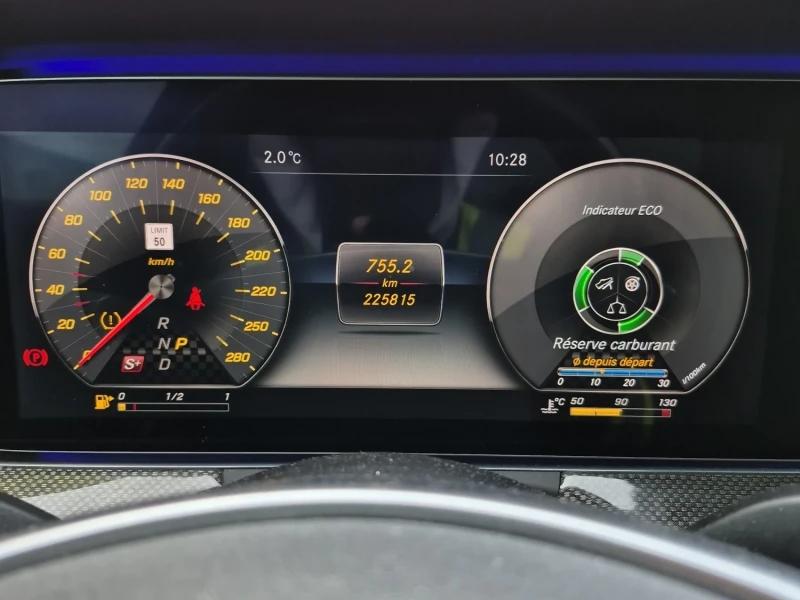 Mercedes-Benz E 43 AMG * АвтоКредит* , снимка 9 - Автомобили и джипове - 52591631