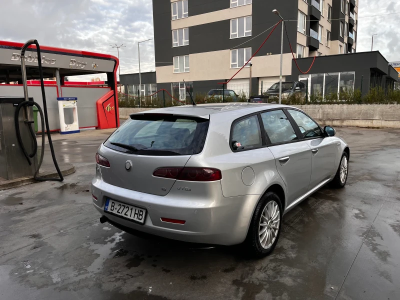 Alfa Romeo 159 sportwagon, снимка 4 - Автомобили и джипове - 52646408