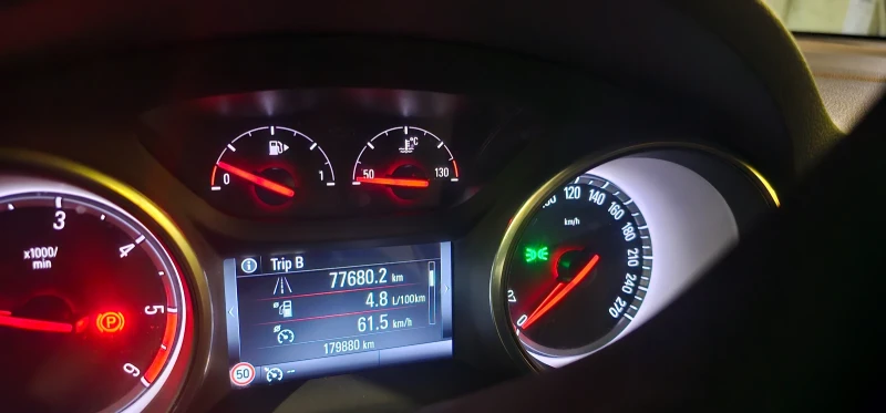 Opel Astra K Ultimate 1.6 Biturbo Sports Tourer, снимка 17 - Автомобили и джипове - 53181869