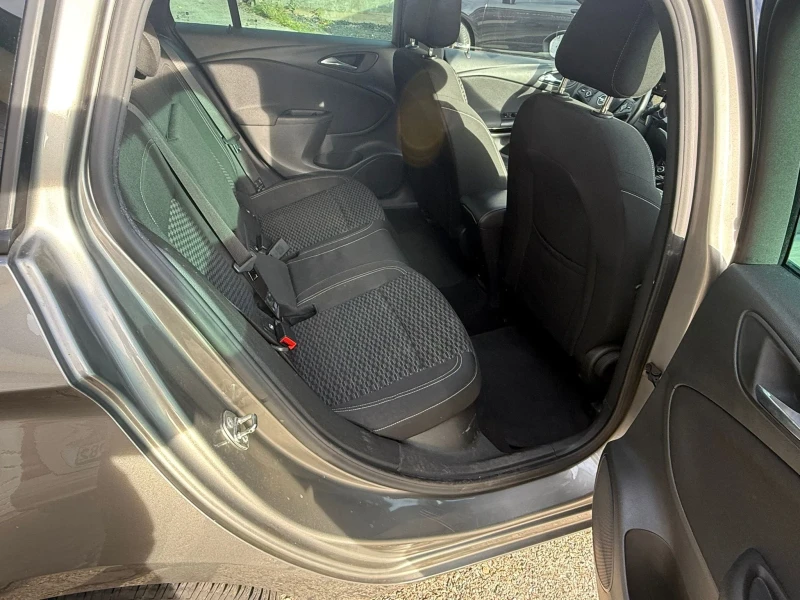 Opel Astra K Ultimate 1.6 Biturbo Sports Tourer, снимка 9 - Автомобили и джипове - 53181869