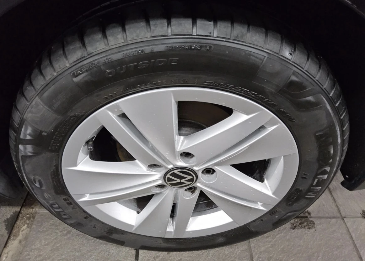 VW Golf 2.0TDI Life  LED  | Mobile.bg   12