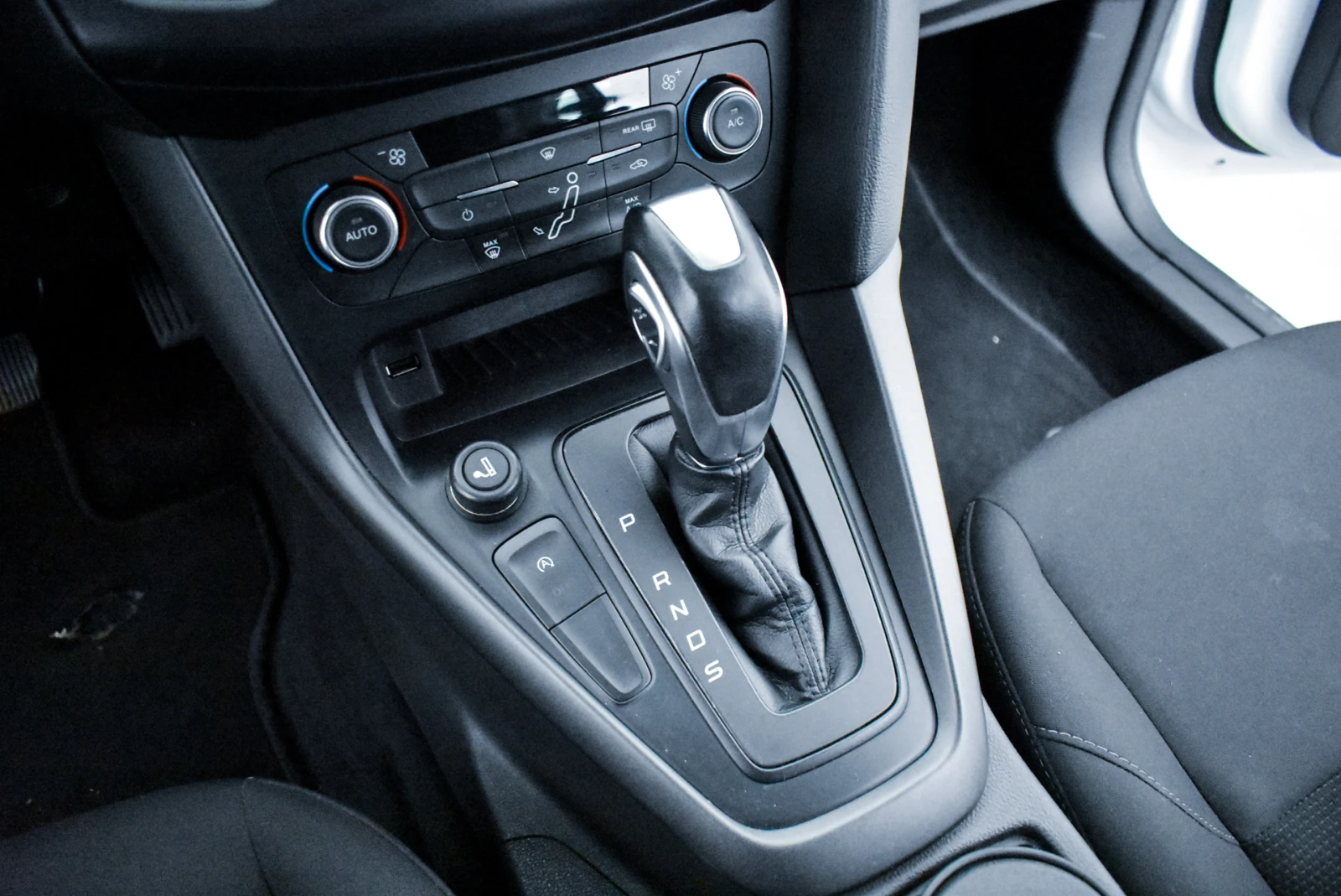 Ford Focus 1.5 TDCI E6 AUT. | Mobile.bg — изображение 12