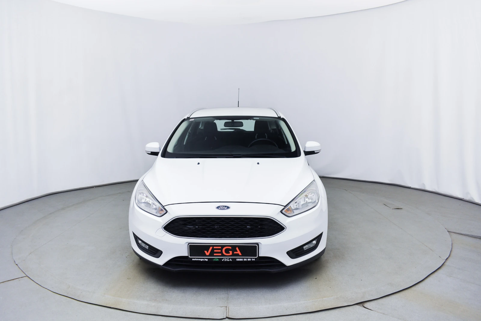 Ford Focus 1.5 TDCI E6 AUT. - изображение 8