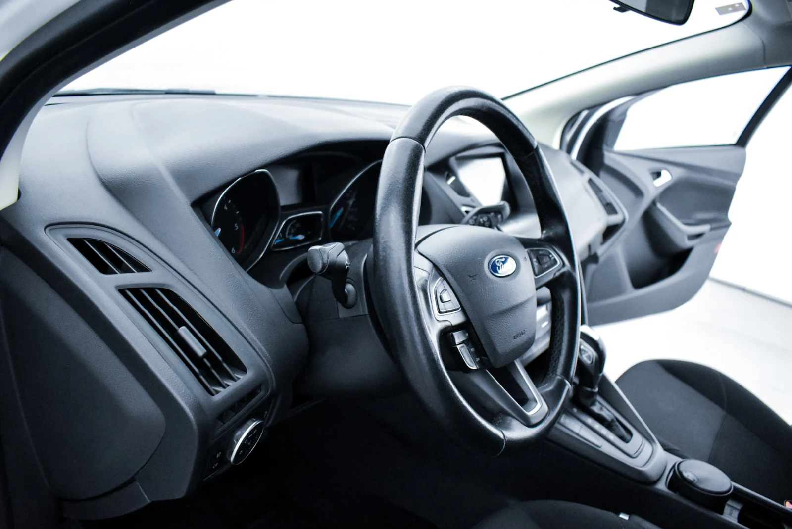 Ford Focus 1.5 TDCI E6 AUT. | Mobile.bg — изображение 14