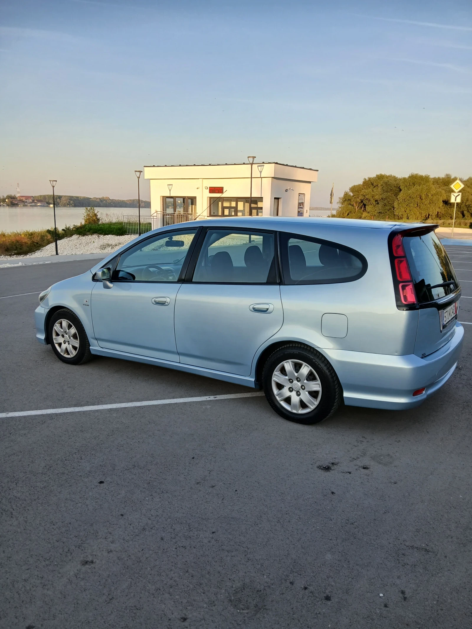 Honda Stream  - изображение 2