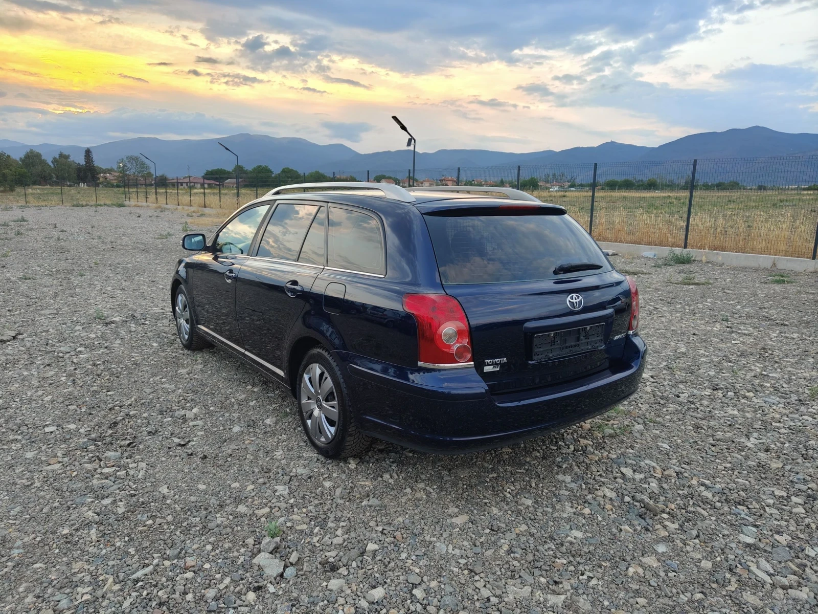 Toyota Avensis 2.0 i FACELIFT GERMANY  - изображение 4