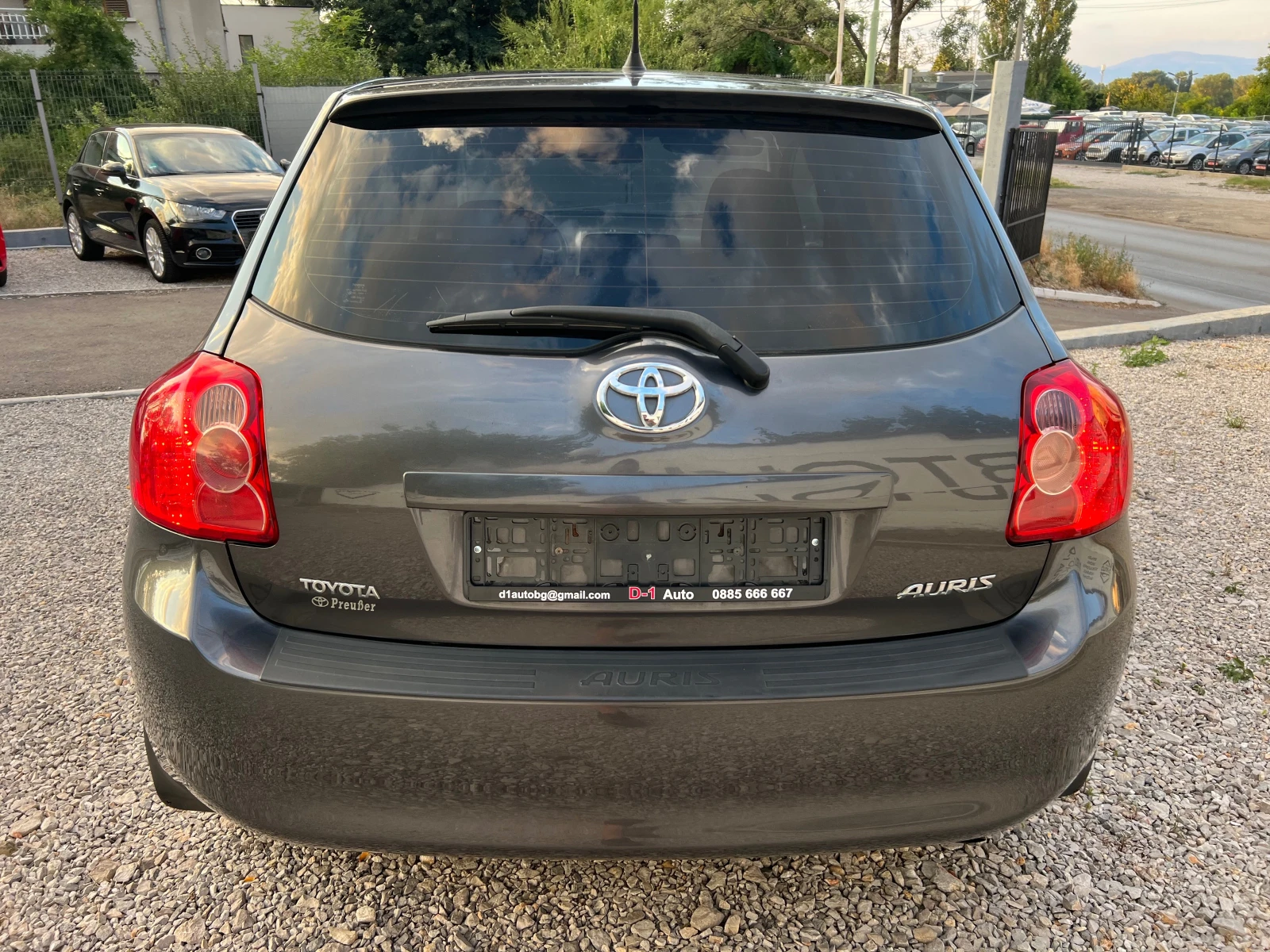 Toyota Auris 1.6-SOLL - изображение 5