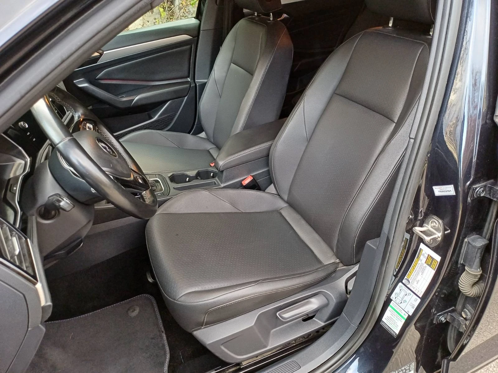 VW Jetta 1.4 TSI R line | Mobile.bg   11