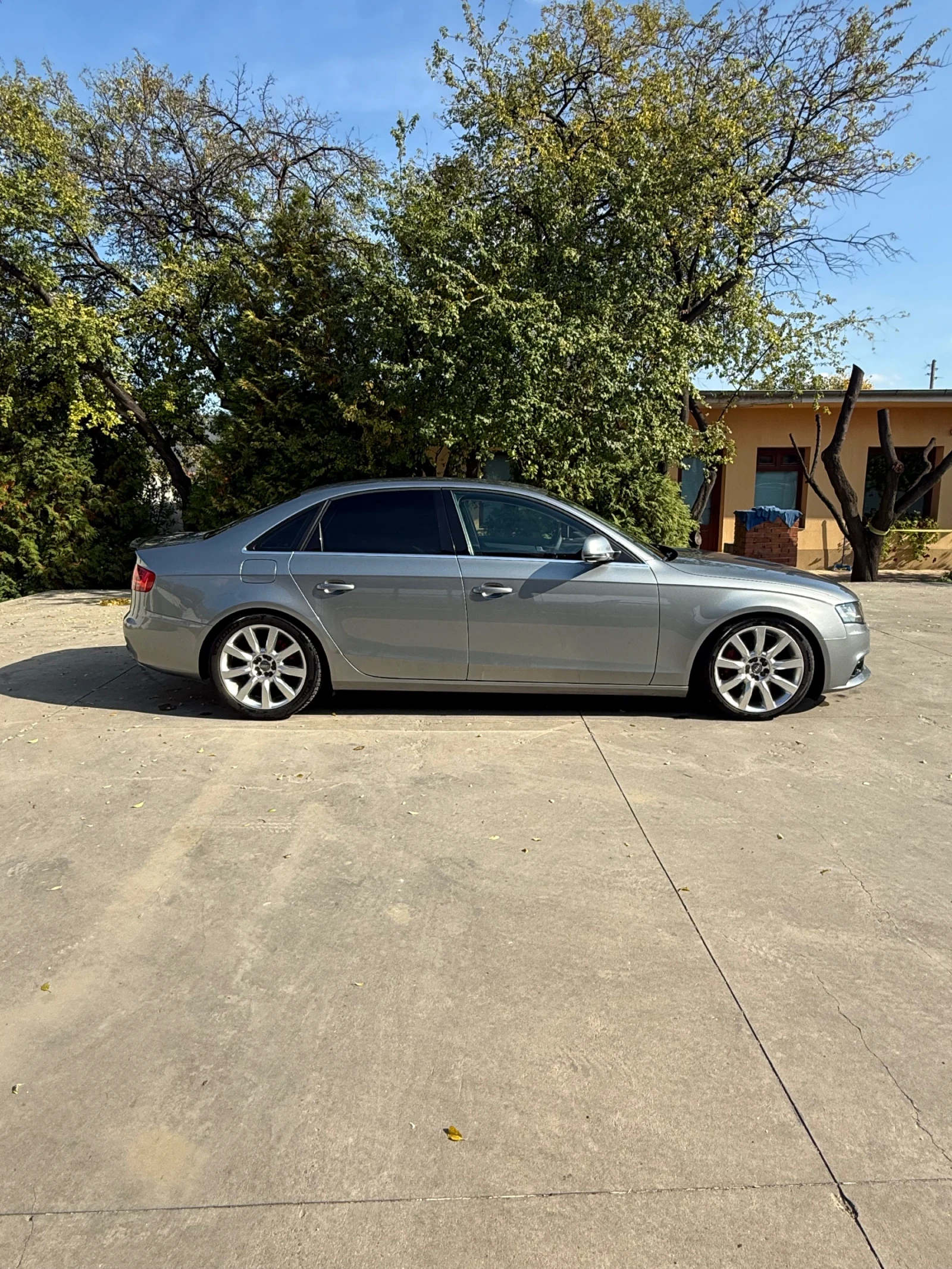 Audi A4 B8 - изображение 4