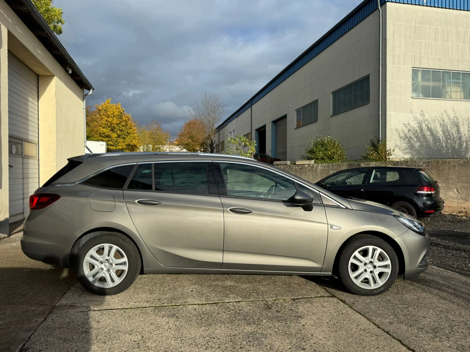 Opel Astra K Ultimate 1.6 Biturbo Sports Tourer - изображение 7