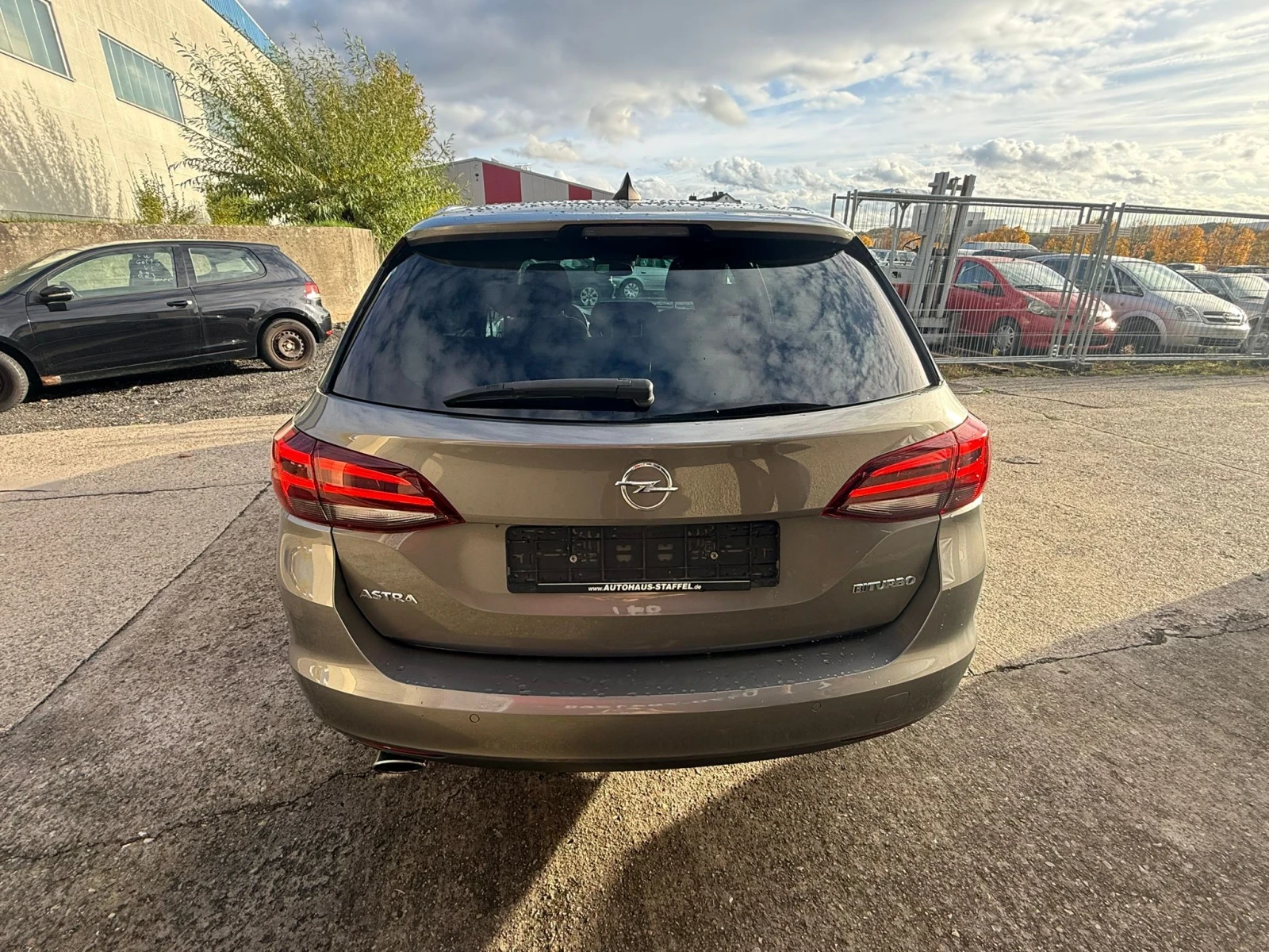 Opel Astra K Ultimate 1.6 Biturbo Sports Tourer - изображение 6