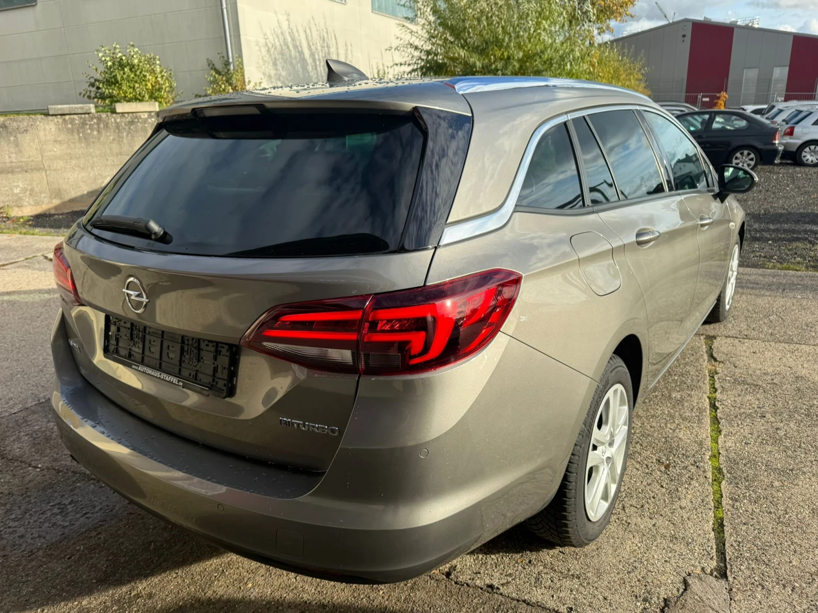 Opel Astra K Ultimate 1.6 Biturbo Sports Tourer - изображение 10