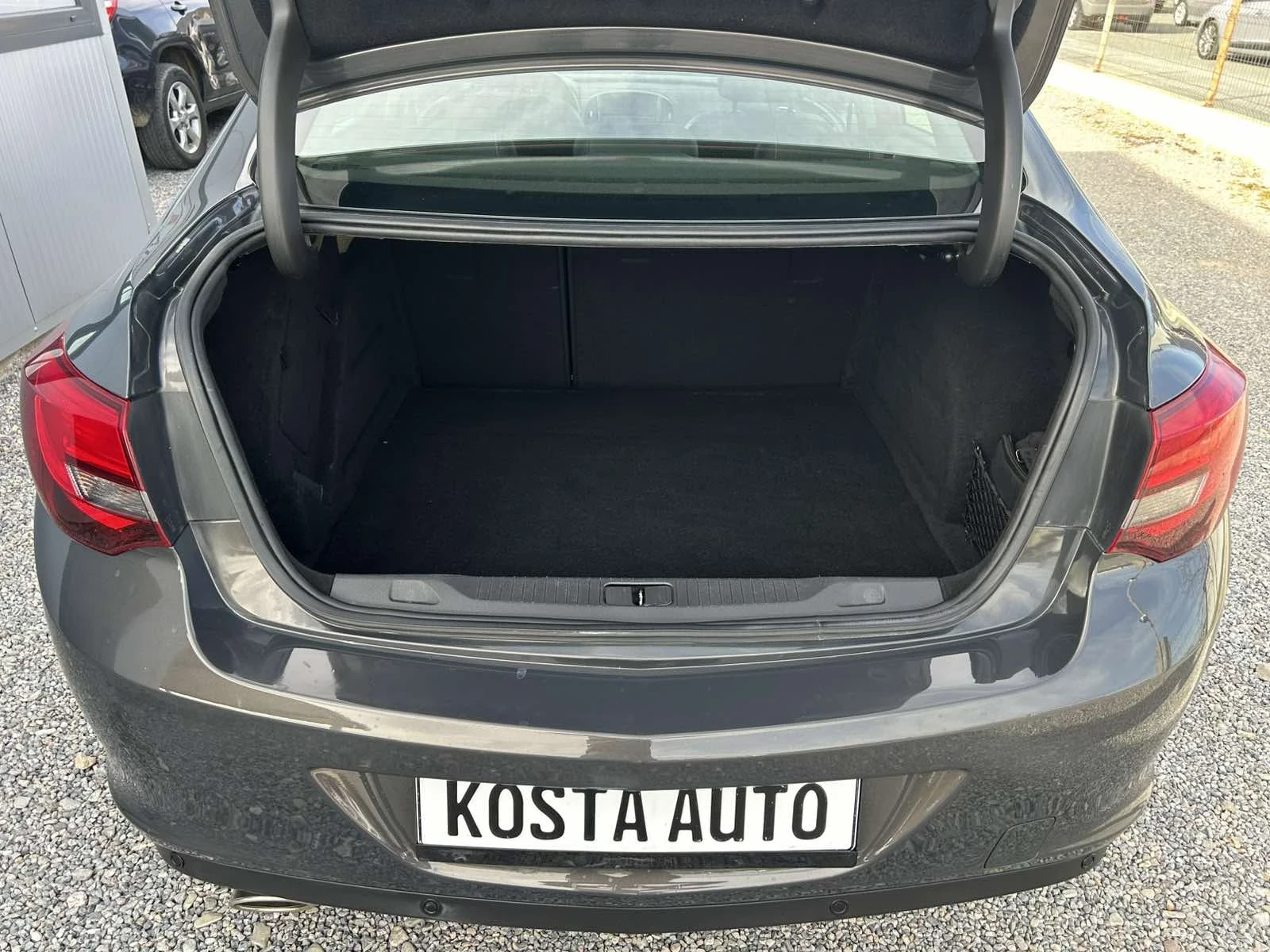 Opel Astra СЕДАН-ГАЗ КАТО НОВА, снимка 16 - Автомобили и джипове - 53761041