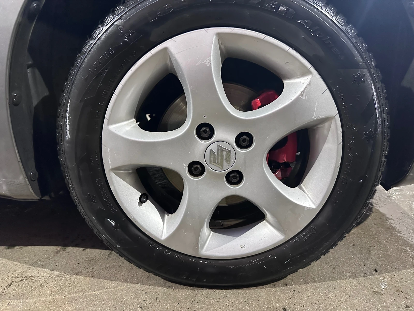 Suzuki Swift  - изображение 8