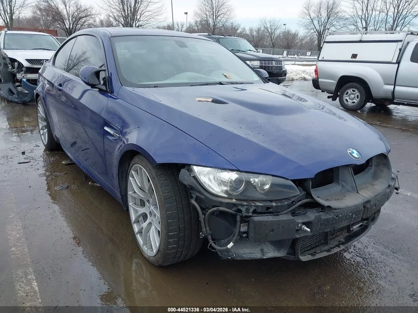 BMW M3 С РЕГИСТРАЦИЯ & АВТО КРЕДИТ, снимка 2 - Автомобили и джипове - 53877849