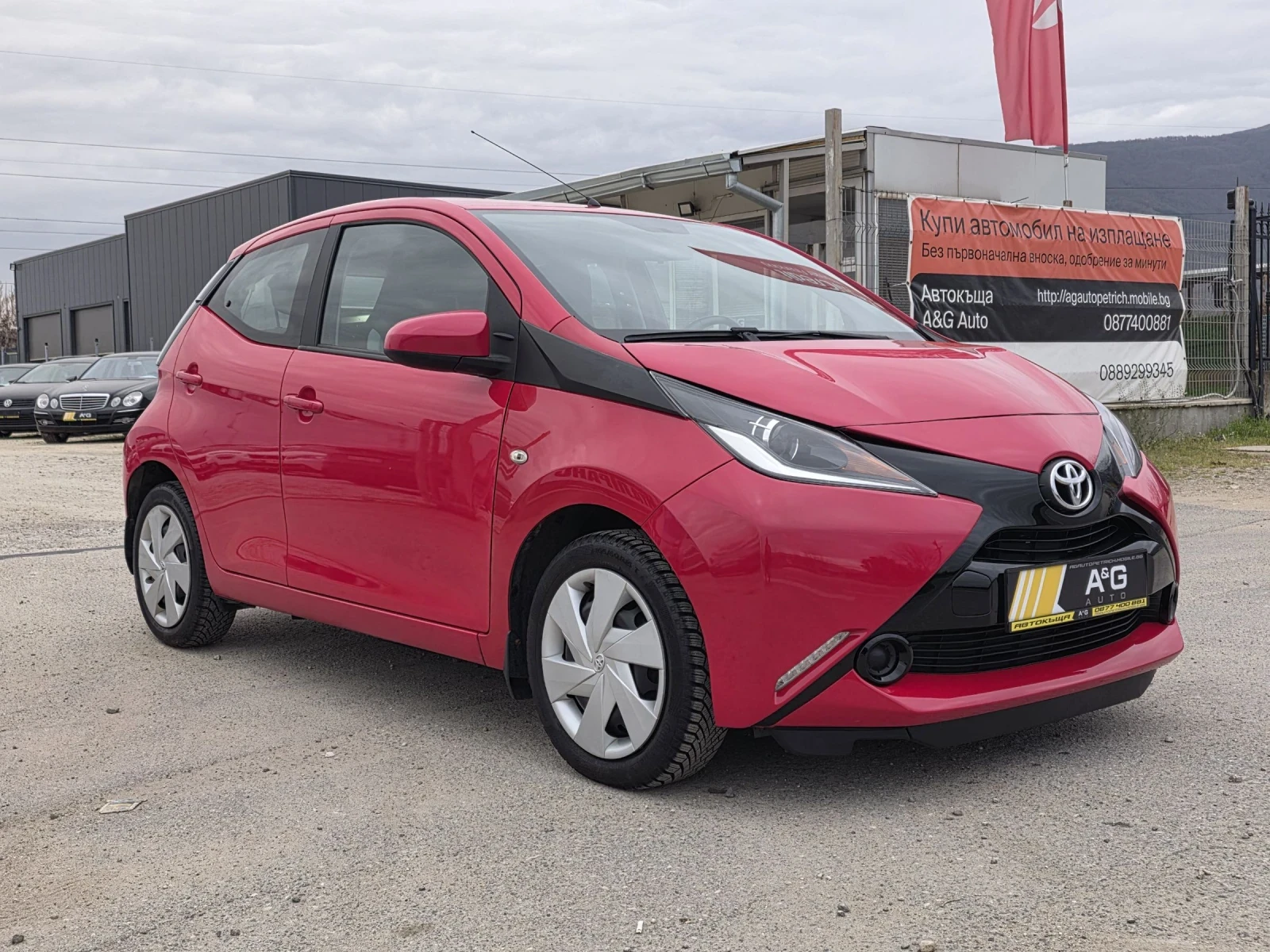 Toyota Aygo EURO6/СЕРВИЗНА КНИЖКА/КАМЕРА, снимка 3 - Автомобили и джипове - 53908662