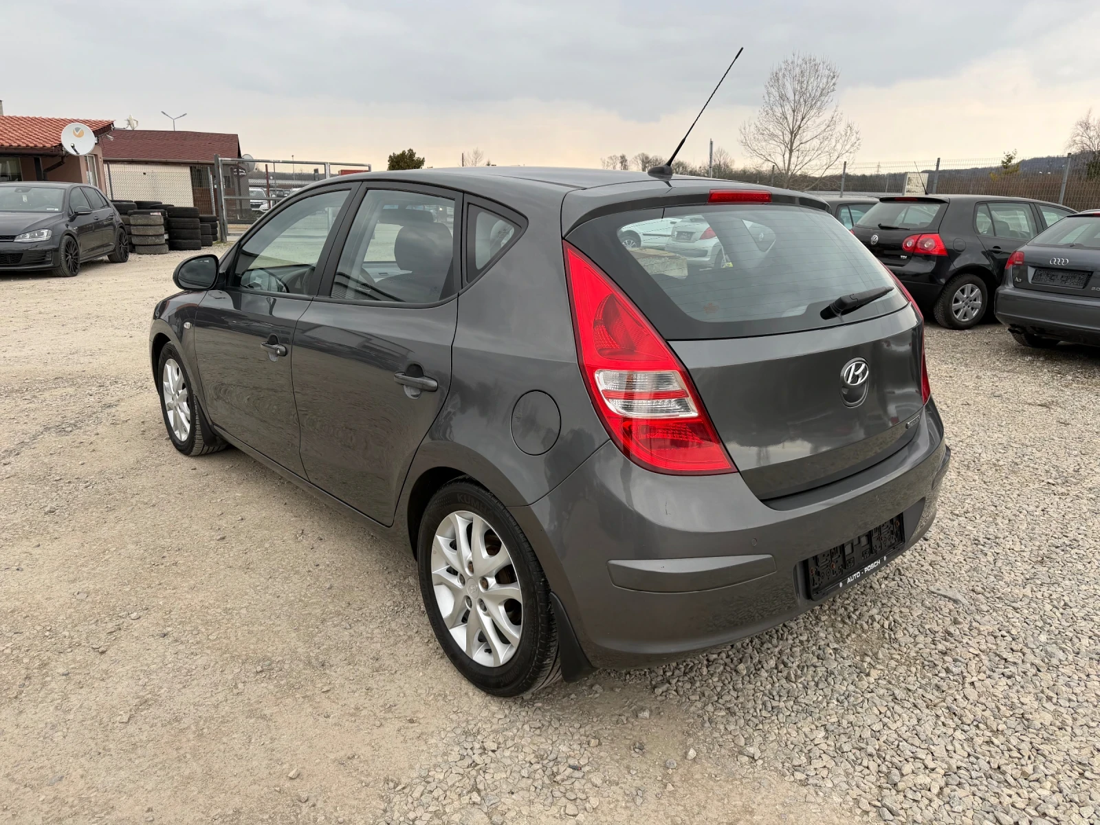 Hyundai I30 1.6CRDI-90PS, снимка 7 - Автомобили и джипове - 53968396