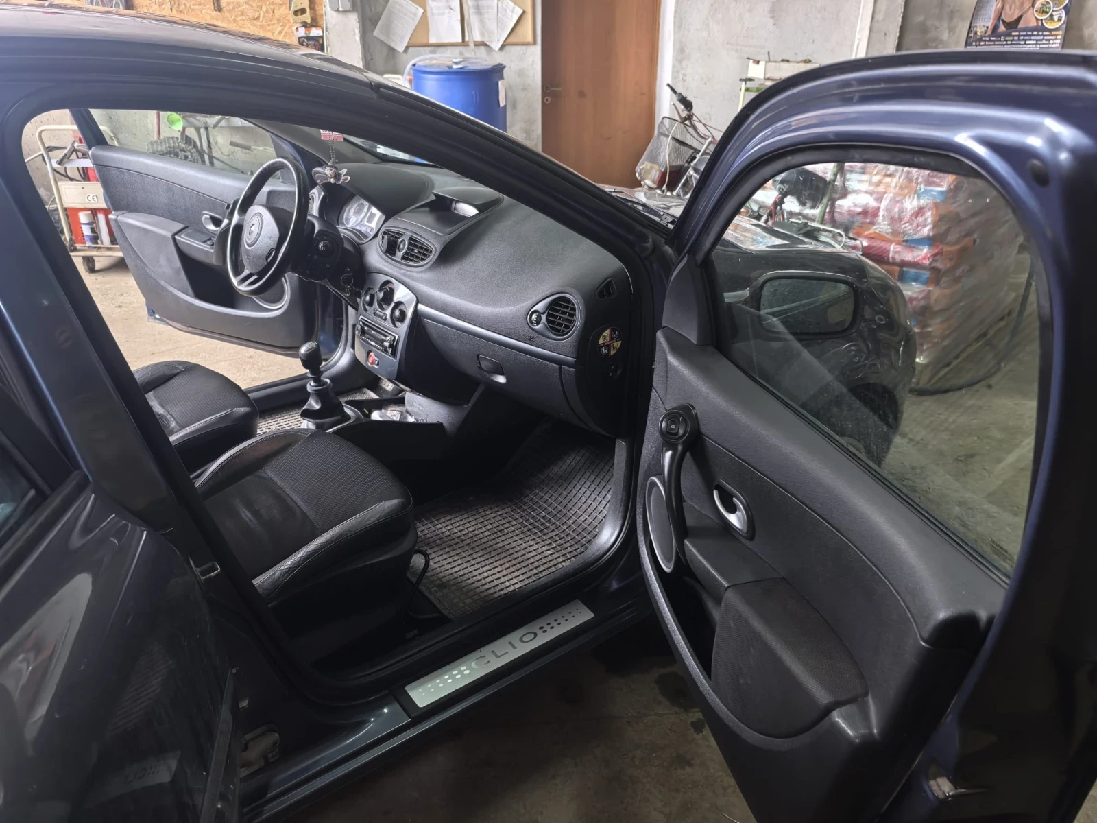 Renault Clio Хечбек , снимка 7 - Автомобили и джипове - 54017569