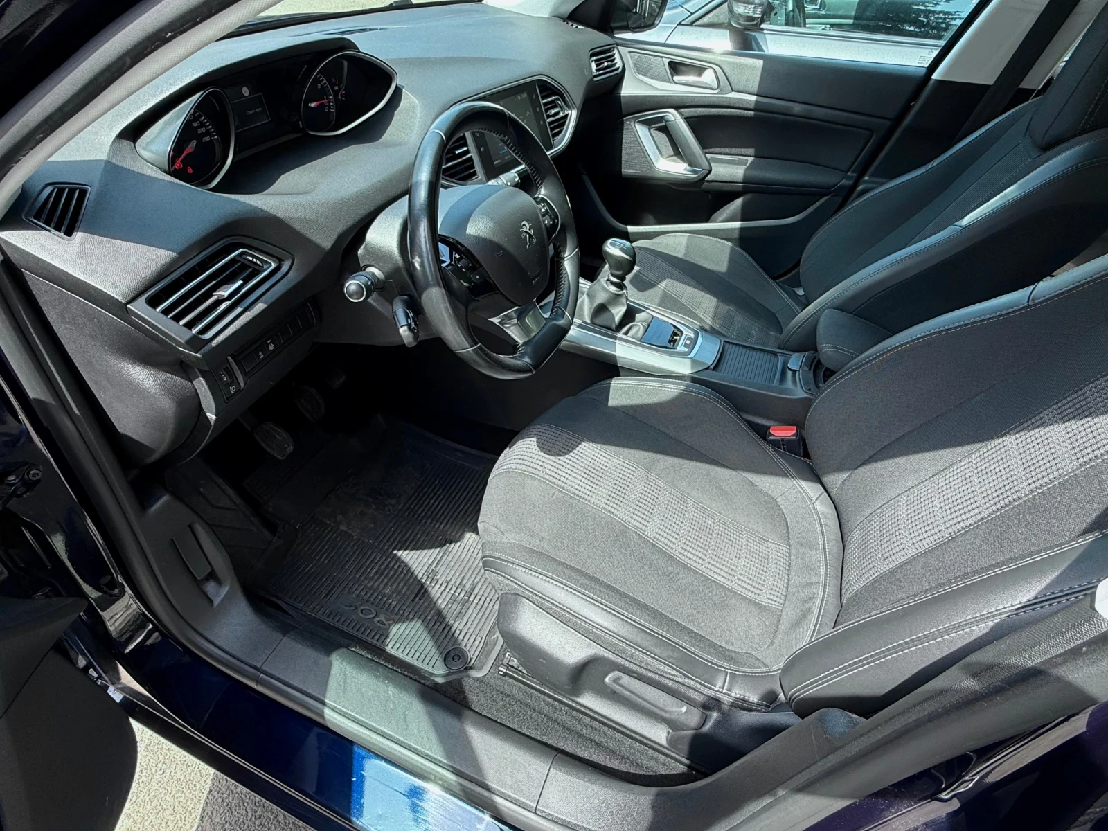 Peugeot 308, снимка 10 - Автомобили и джипове - 54184087