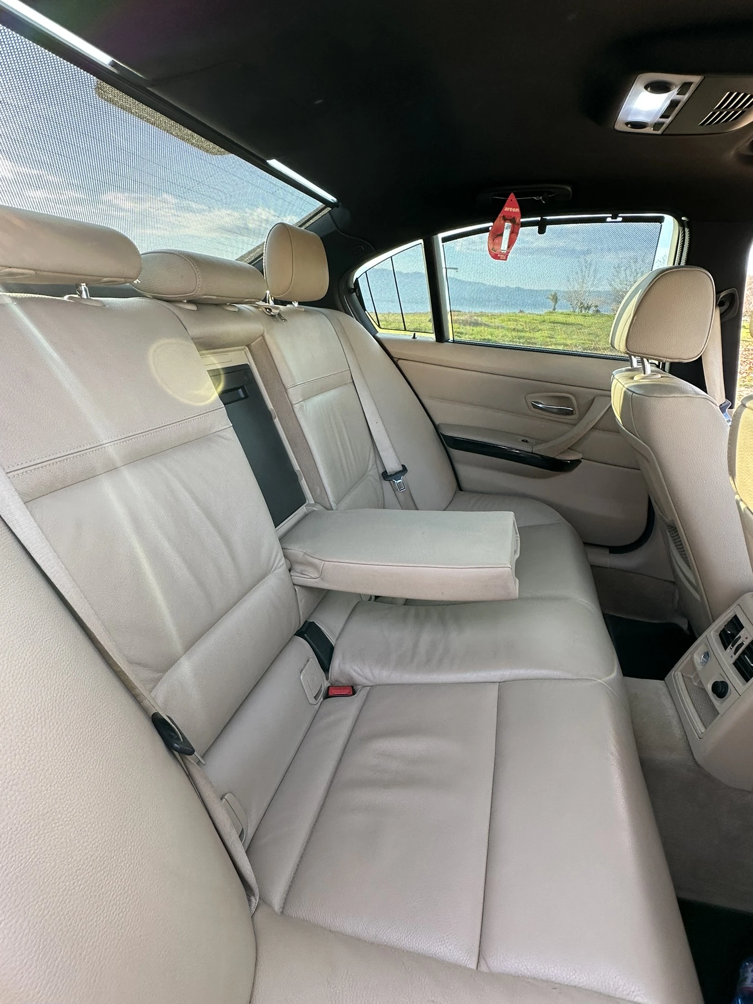 BMW 335 M57 Keyless/M Pack/Stock, снимка 9 - Автомобили и джипове - 54298192