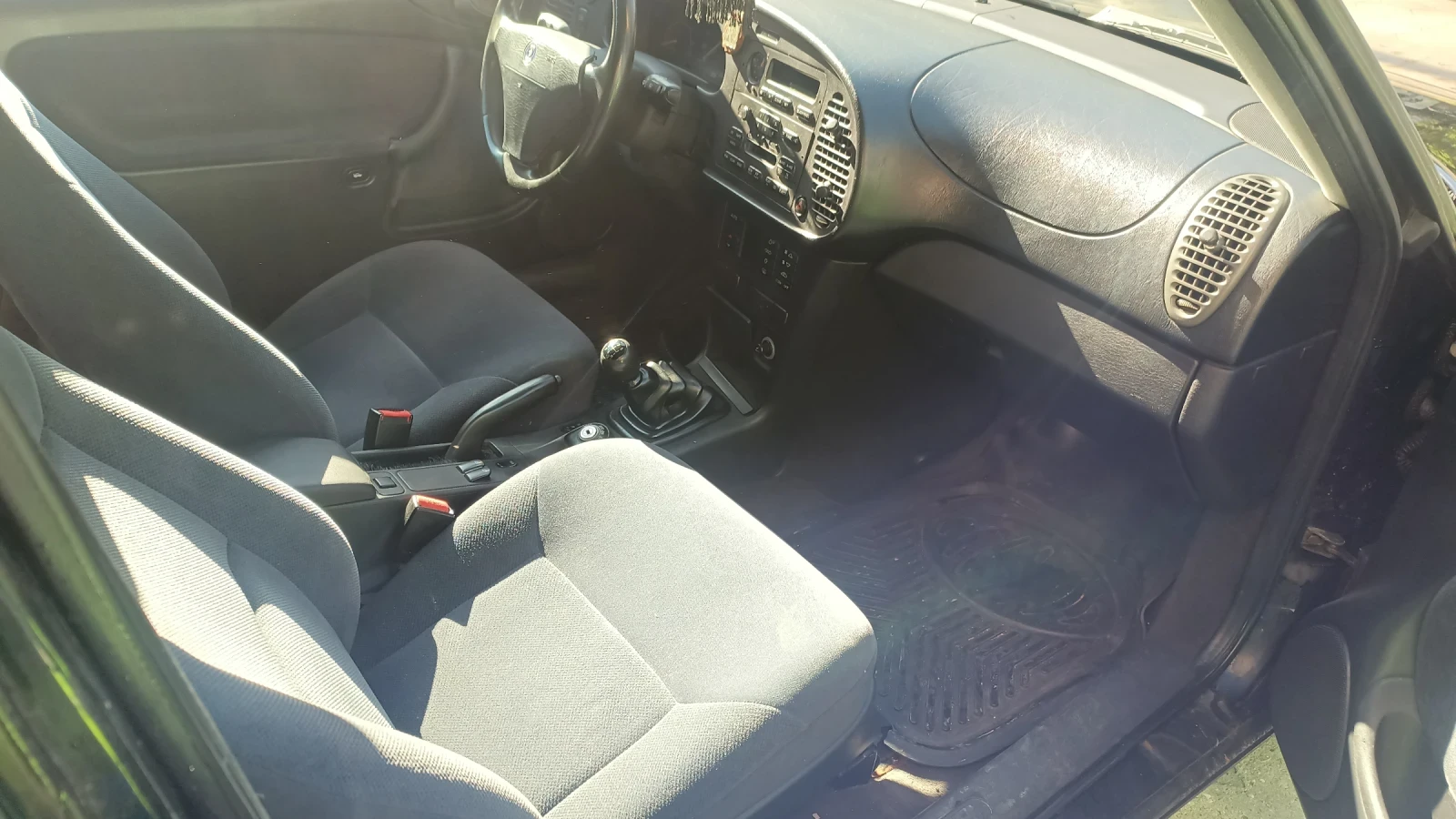 Saab 900 Купе, снимка 6 - Автомобили и джипове - 54593539