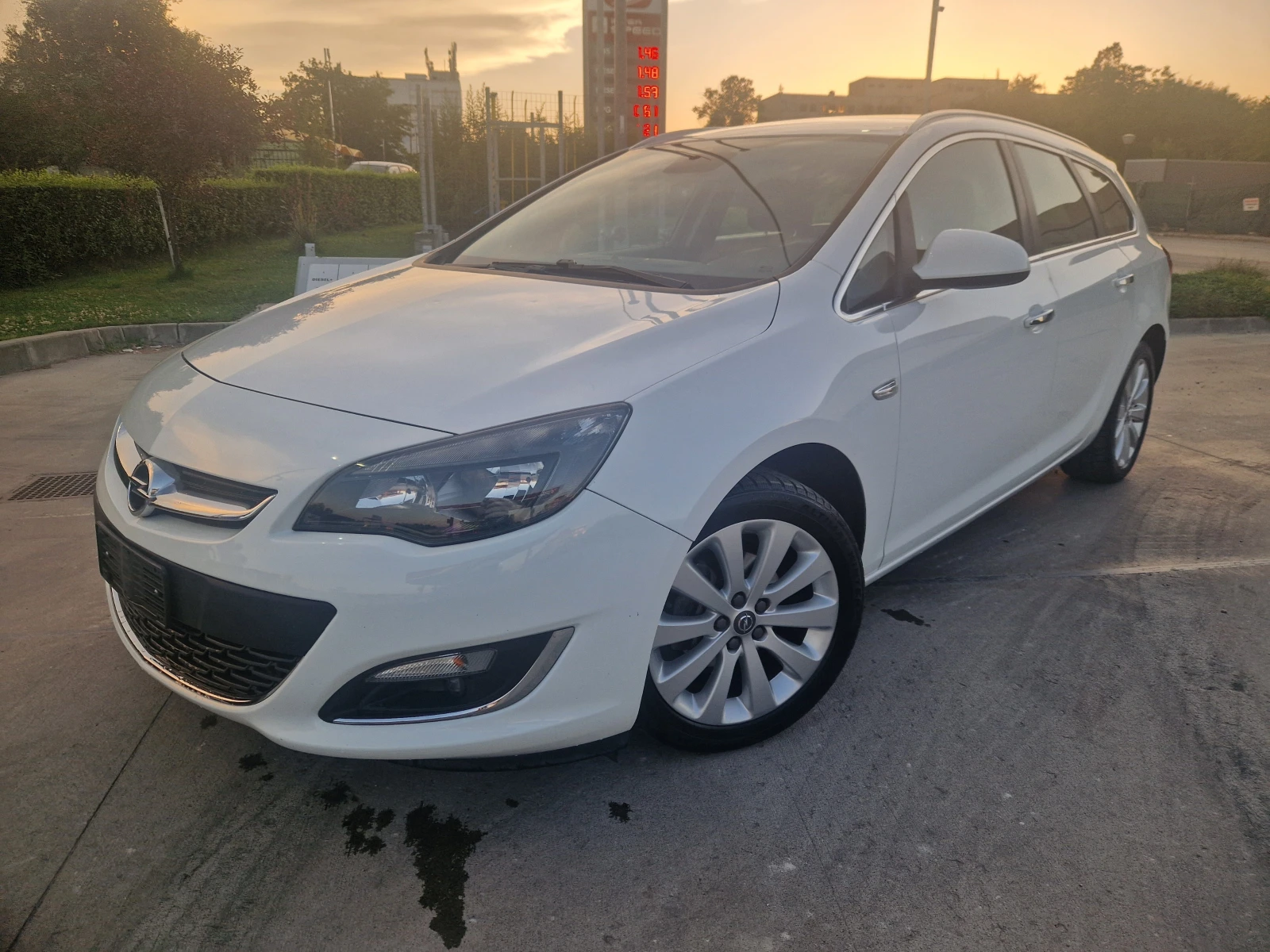 Opel Astra 1.4Turbo/GAZ/140кс/EU5b, снимка 6 - Автомобили и джипове - 55126058
