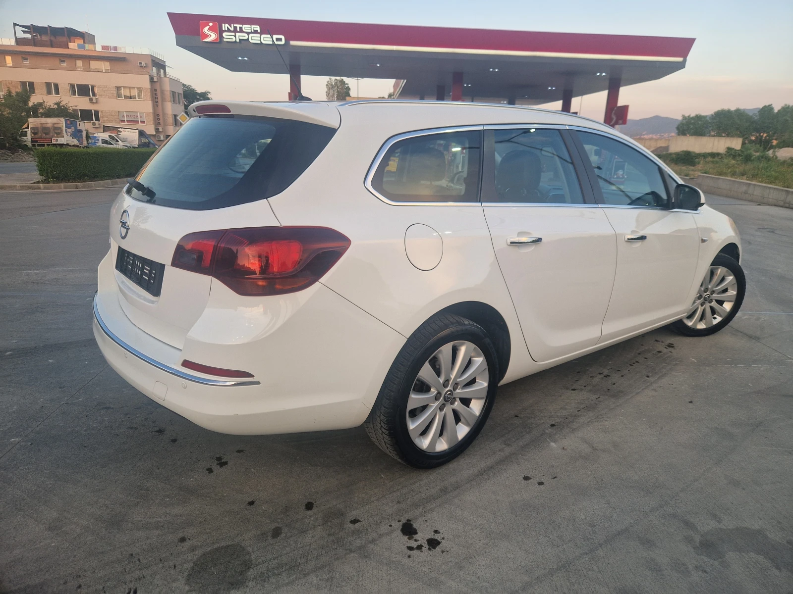 Opel Astra 1.4Turbo/GAZ/140кс/EU5b, снимка 2 - Автомобили и джипове - 55126058