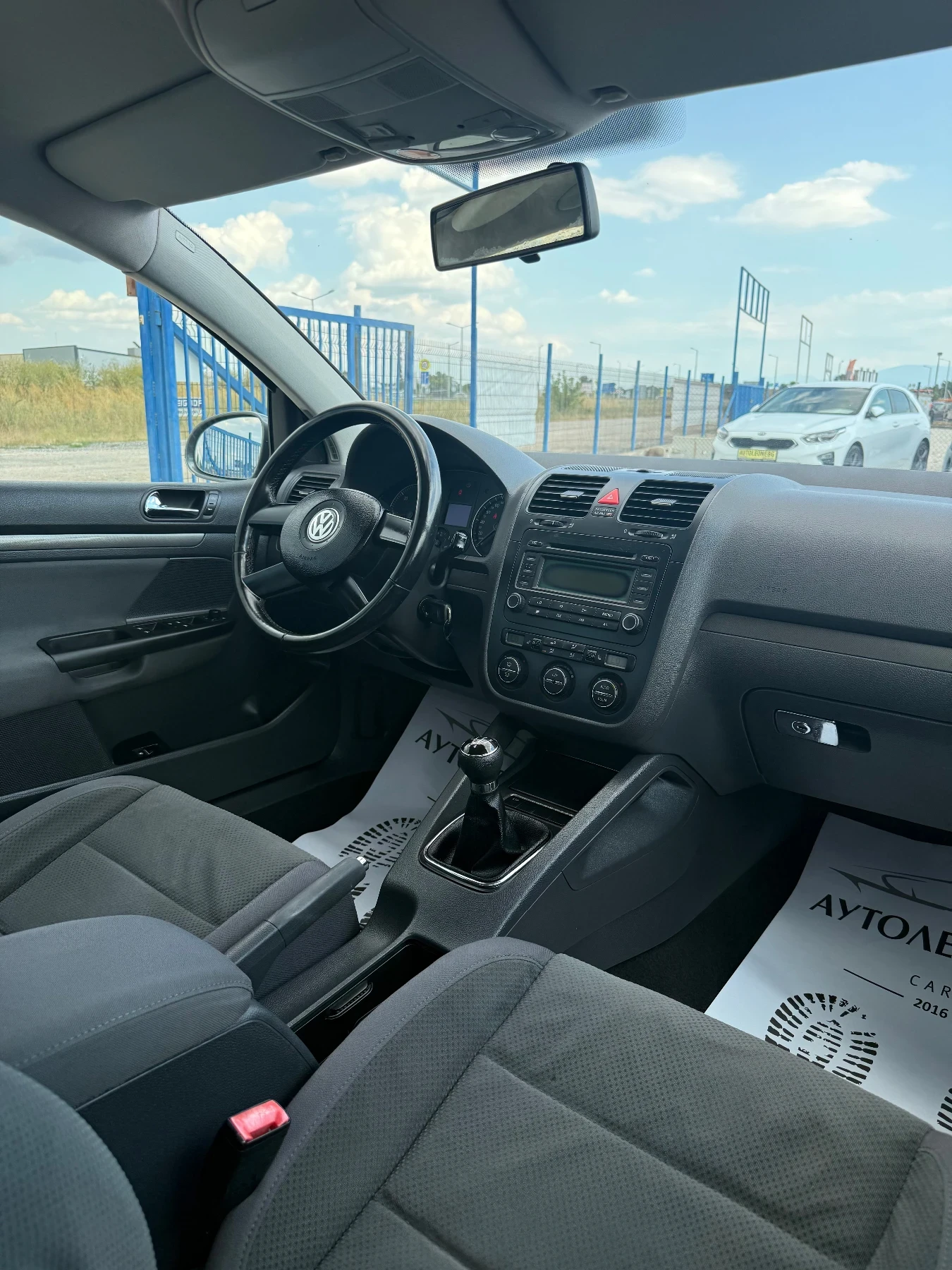 VW Golf 1.9 TDi FULL , снимка 8 - Автомобили и джипове - 55154938