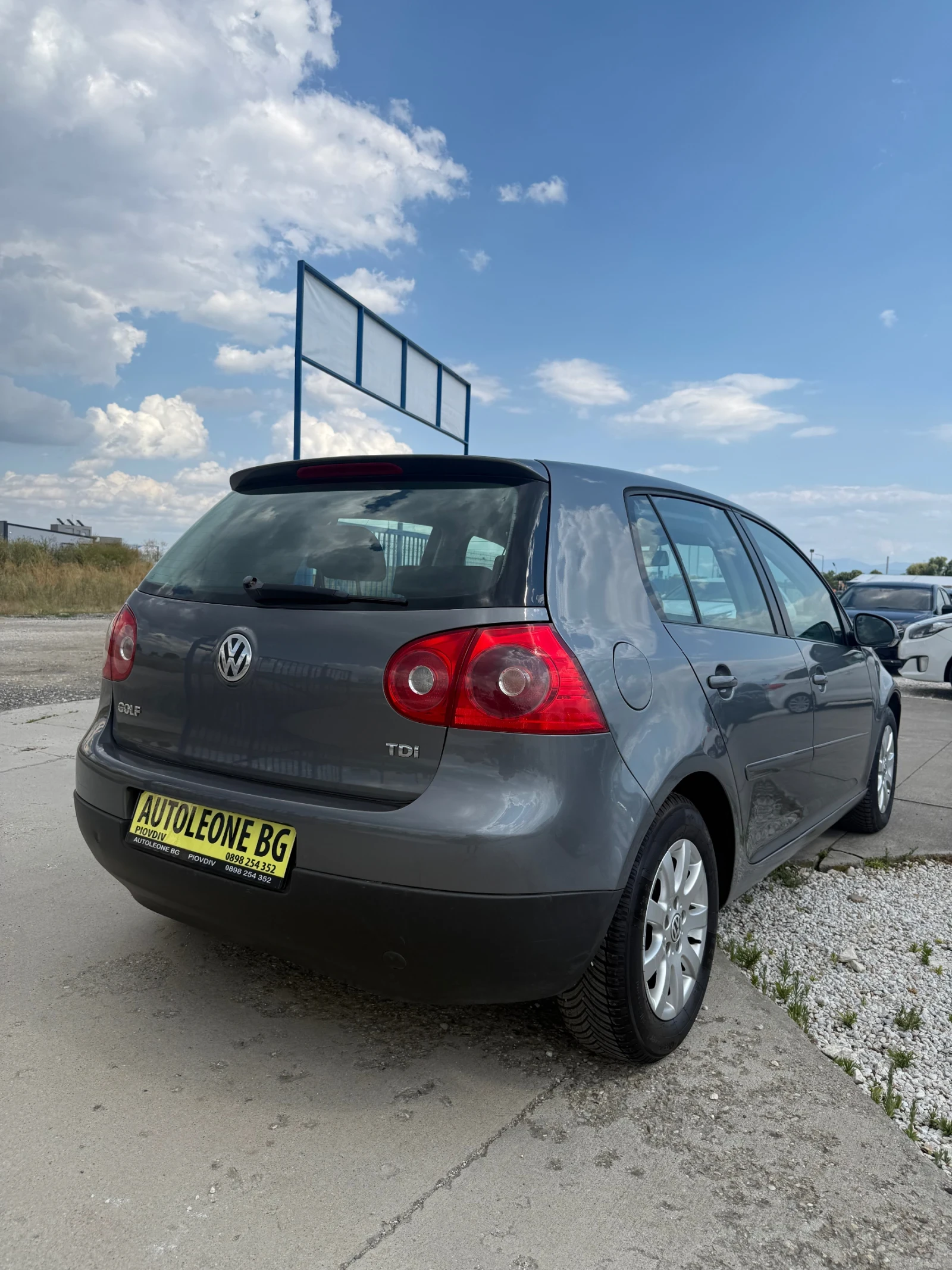 VW Golf 1.9 TDi FULL , снимка 4 - Автомобили и джипове - 55154938