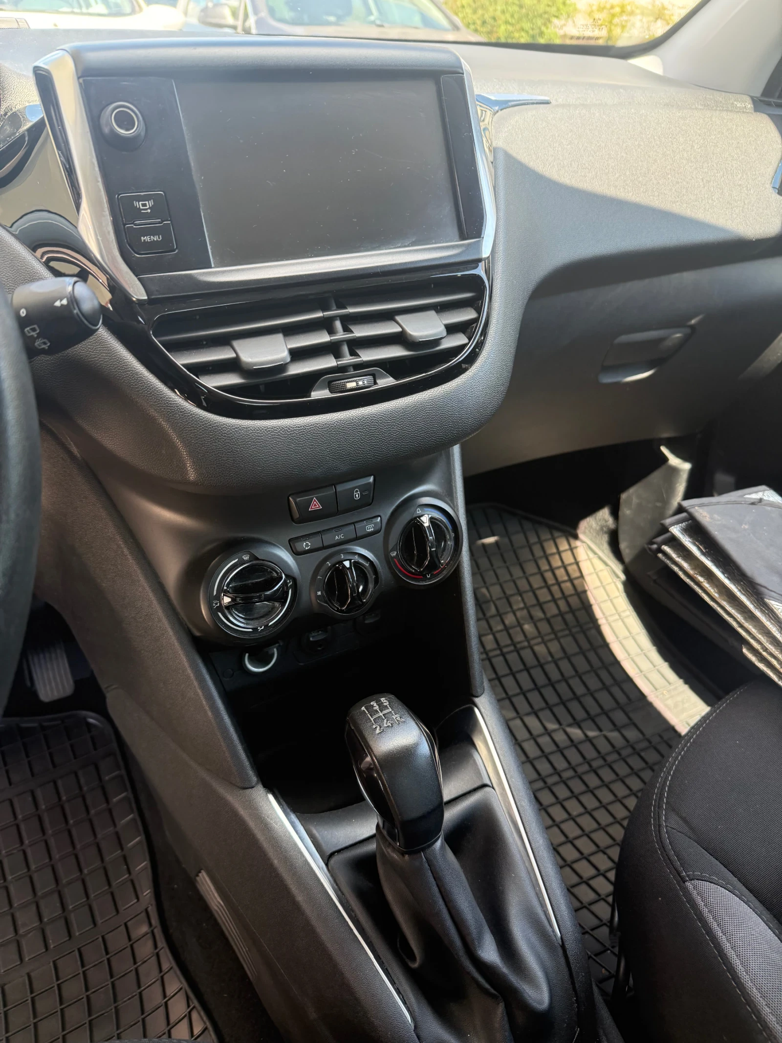 Peugeot 208 1.4hdi/149000�� | Mobile.bg � ����������� 8