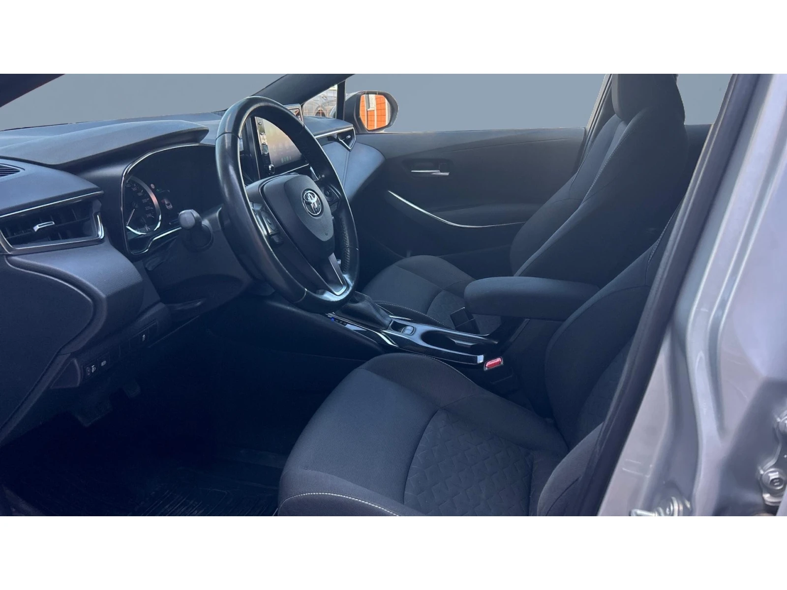 Toyota Corolla 1. 8 HSD Comfort+ , ������� ������ �� 199   | Mobile.bg � ����������� 9