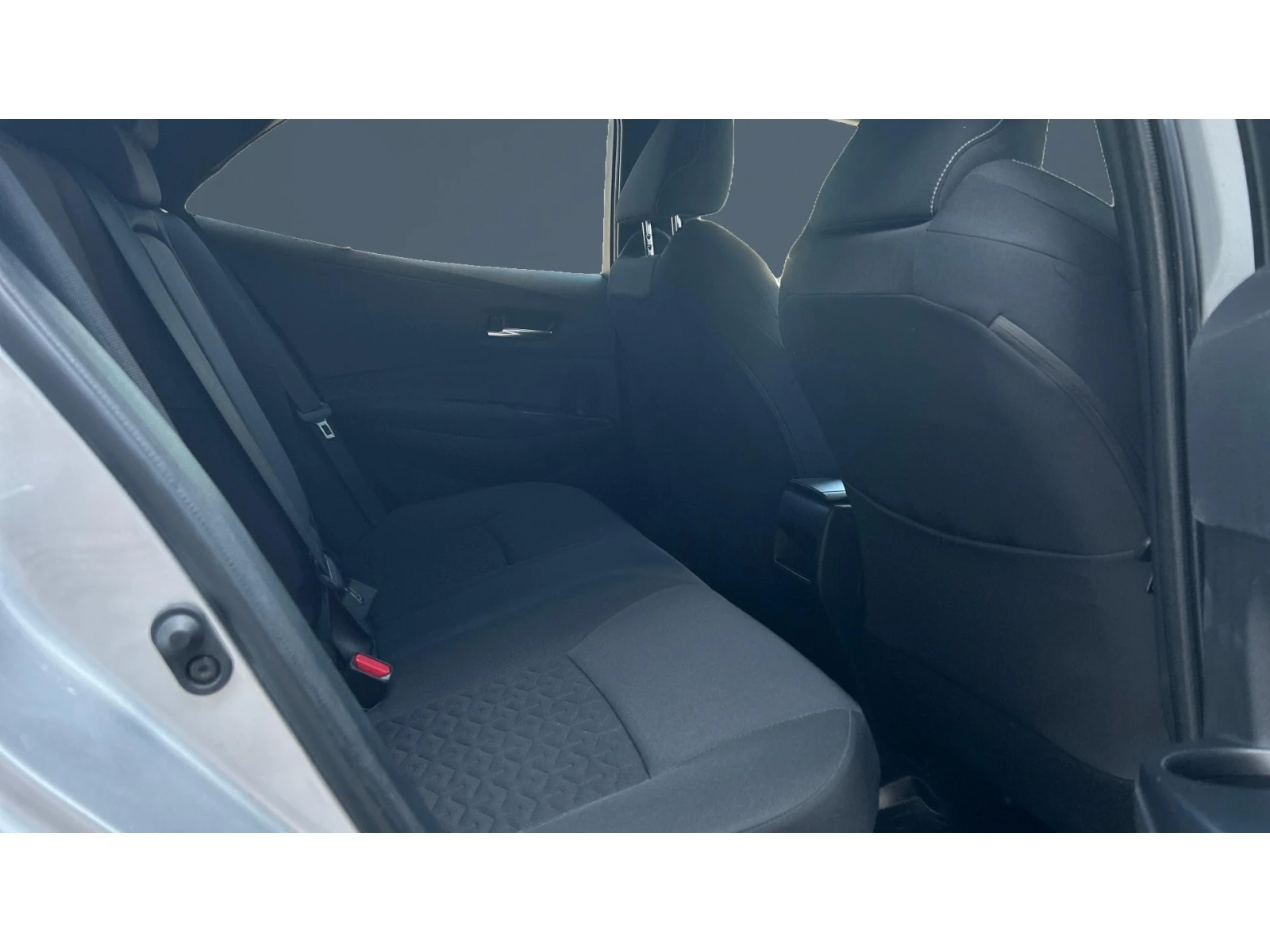 Toyota Corolla 1. 8 HSD Comfort+ , ������� ������ �� 199   | Mobile.bg � ����������� 12
