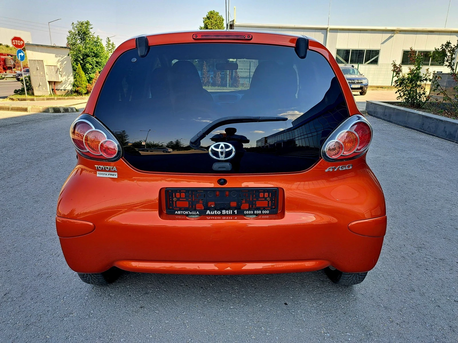 Toyota Aygo 1.0 i, снимка 3 - Автомобили и джипове - 56441270