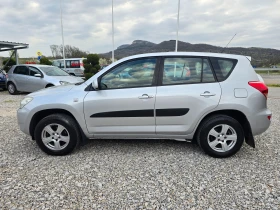 Toyota Rav4 2, 2 D-4D НОВ ВНОС !! РЕАЛНИ КИЛОМЕТРИ !!, снимка 2