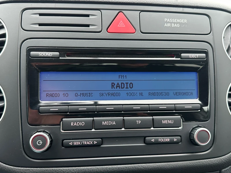 VW Golf Plus 1.9TDI* REALNI KM*  , снимка 11 - Автомобили и джипове - 50565541