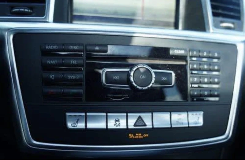 Mercedes-Benz GL 350 BLUETEC * * CARFAX * * АВТО КРЕДИТ * * , снимка 10 - Автомобили и джипове - 53073470