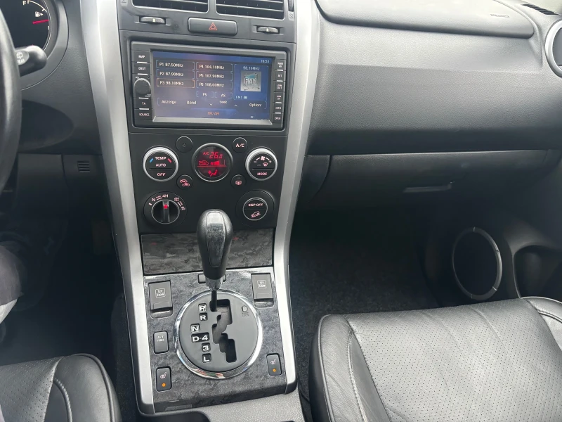 Suzuki Grand vitara 3.2 V6 АВТОМАТИК КОЖА НАВИ, снимка 11 - Автомобили и джипове - 53479296