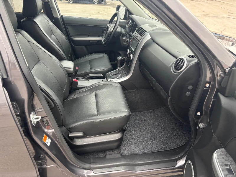 Suzuki Grand vitara 3.2 V6 АВТОМАТИК КОЖА НАВИ, снимка 8 - Автомобили и джипове - 53479296