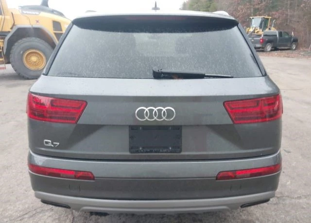 Audi Q7 5.5* Premium* Bose* Quattro* подгрев* памет* , снимка 4 - Автомобили и джипове - 48479587