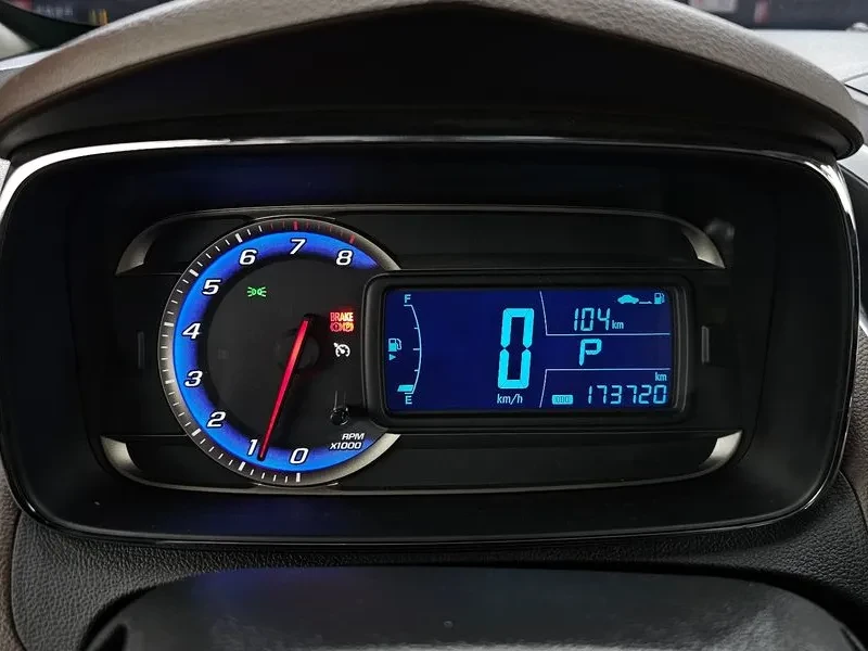 Chevrolet Trax 1.4, снимка 8 - Автомобили и джипове - 54330260