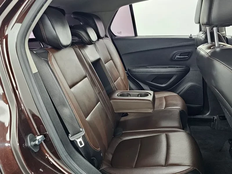 Chevrolet Trax 1.4, снимка 12 - Автомобили и джипове - 54330260