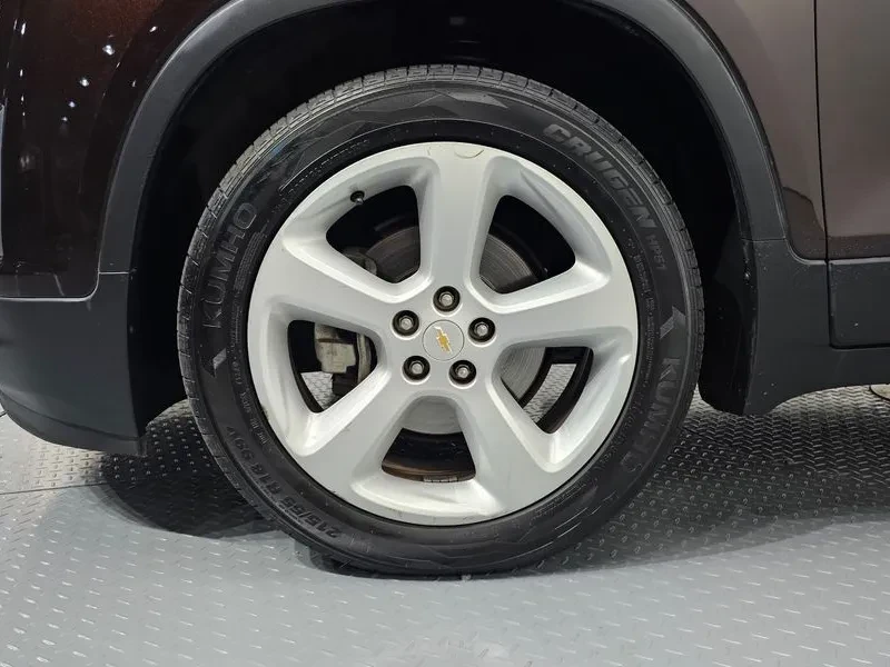 Chevrolet Trax 1.4, снимка 5 - Автомобили и джипове - 54330260